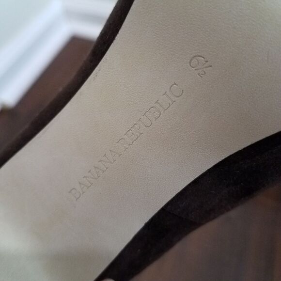 Banana Republic vintage brown suede leather heels 6.5 - Picture 11 of 11